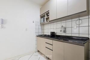 Apto Quadra Mar a 100m da Praia IVG0011