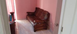Secure four bedroom villa with a private pool near the town and beaches