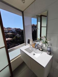 Moderno Apartamento Dúplex Cerro Alegre PARKING