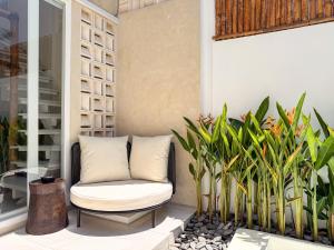 Stylish 1BR Loft Villa Del Sol with private Pool near Uluwatu -Bali