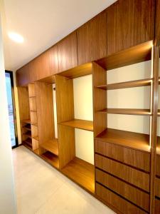 Golden Tower Equipetrol, piscina, gym, sauna y parqueo privado