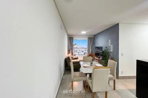 Apto. em Cond. c Piscina e Vista Cid. GRL0801