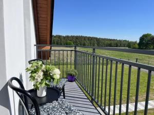 Green Hill Domyslow, 6 persons