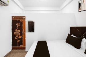 SPOT ON ROYAL KING HOTEL