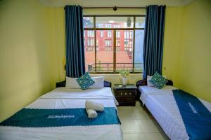 DMZ Hostel