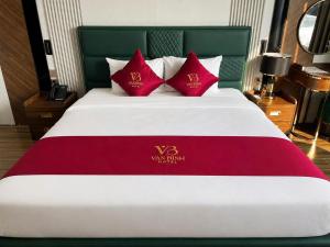 Vạn Bình Hotel