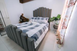 RoyalCrest Oasis-2BR Pool, Garden & City view