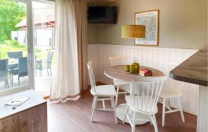 2 Bedroom Lovely Home In Varberg