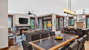 The Breckaway by AvantStay