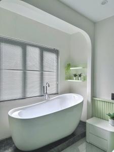 503 Khâm Thiên Someli & bathtub