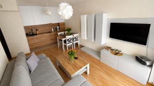 Lilly Aquamarina SeaView by Rent like home
