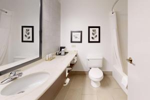 Country Inn & Suites by Radisson, Michigan City, IN