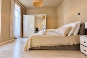 The Beige Residence - Krakow Old Town