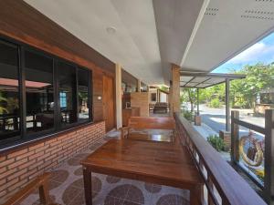 Cocoa Hut