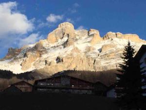Snow Valley Chalet