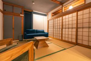 Cabin Build 楠