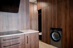 Naiti DeLuxe Cassovar Apartment with aircon and terrace