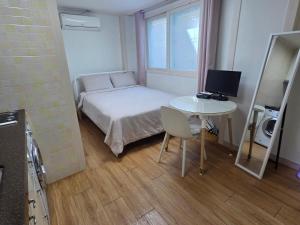 무료주차, 옥상정원 at 홍대, 연남, 연세대학교, 경복궁