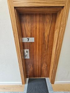 Axiom Suites - Nova 7