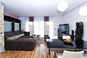 NATURE PLUS 2 Family House