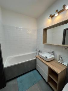 Lumina 3 room Apart near Warszawa Główna I Parking