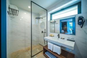 HVD Reina del Mar - Premium Spa Service & Free Parking