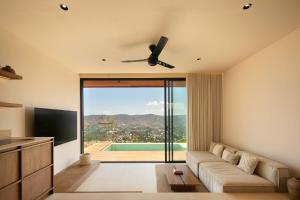 Luxury 1BR - Private Pool - Panoramic Ocean View