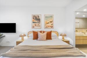 Luxury 3BR in Palm Beach Retreat Beach Views