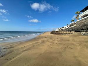 Casita Maral 2-Min Walk to Beach, Private Balcony & Garden Terrace in Puerto del Carmen