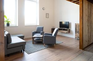 Modern Fordon Apartments
