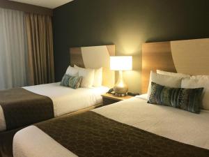 Double Room with Two Double Beds - Non-Smoking room in Best Western Plus Atlantic Beach Resort