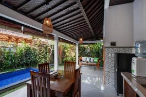 Kakau Villa
