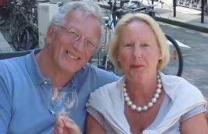 哈莱姆弗兰斯霍尔斯住宿加早餐旅馆 - 奥弗芬