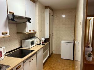 Oviedo 2BR Flat by HUCA Hospital Sleeps 3