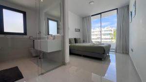 Modern Penthouse Cataleya, Estepona
