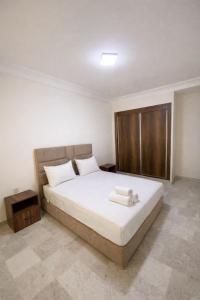 2CH Salon & 2SDB 1 min de la gare TGV-wifi -parking TNG