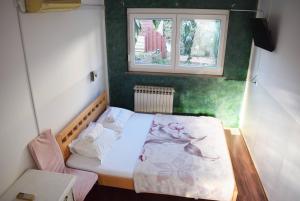 Nest Hostel