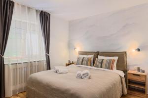 Hublou Home - Apartment with Balcony & Parking
