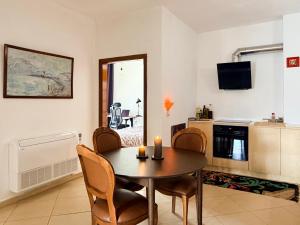 Roz Apartment