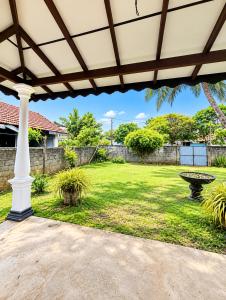 Aken House
