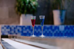 DAHLIALAND SAIGON HOTEL & SWIMMING PooL