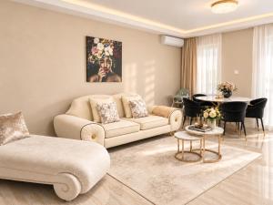 ELARI Luxury-free parking