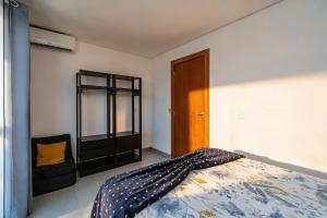 Casa com Churrasqueira a 290 metros da Roddertown