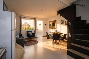 Casa com Churrasqueira a 290 metros da Roddertown