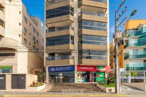 Apto. c Churrasq. e Vista Mar a 70m Praia EM0302
