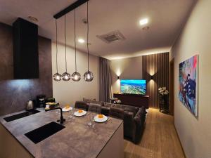 Harmony in Old Town Two bedroom Apartment Steps from Dome Square