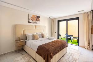 Luxurious 3BR Duplex with Private Pool Near City Center
