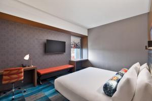 Aloft by Marriott Seattle Sea-Tac Airport