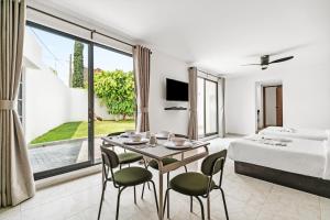 Calesa By Homirent