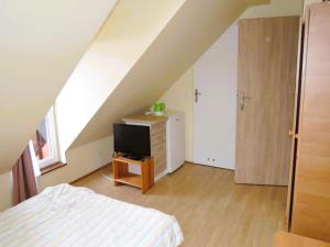 Double room with a view of Lake Wicko, Lubin